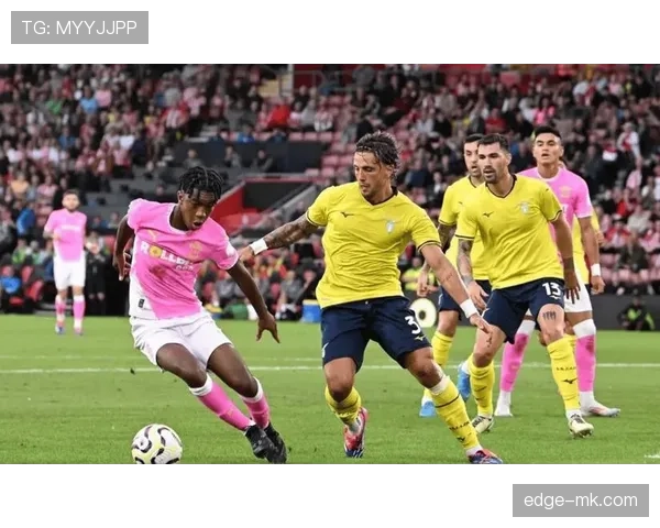 瓦伦西亚战术调整显成效，球队表现稳健并持续提升竞争力