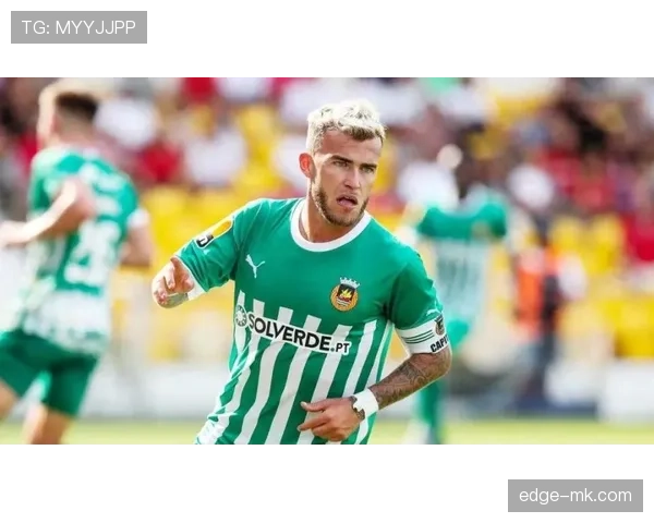 穆西亚拉技术特点与顶级中场差距分析