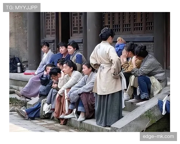 刚刷到陆光祖家里的早餐，顿时觉得自己活成了片场群众演员